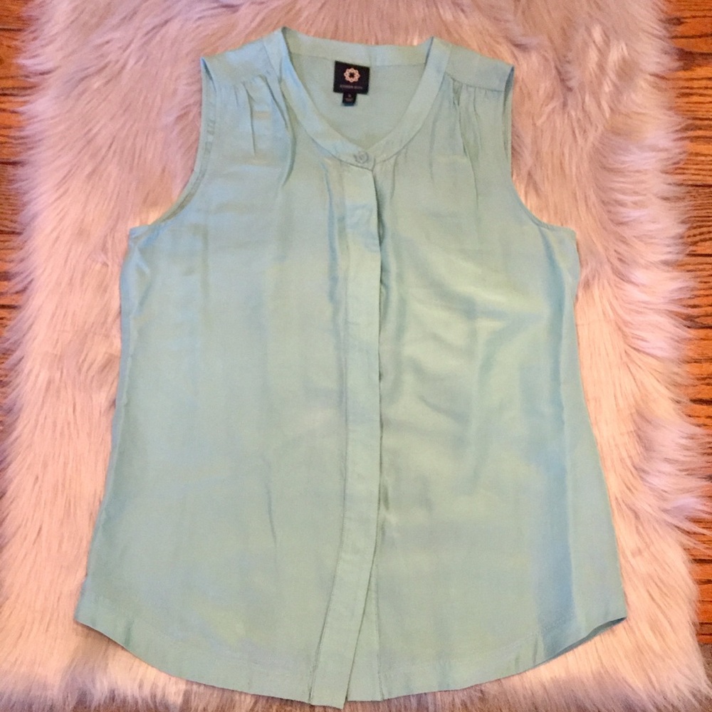 Amber Sun Sleeveless Blouse